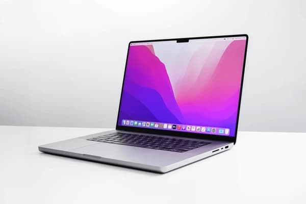 MacBook Pro M3 (14-inch)